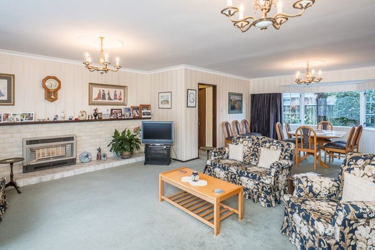 Photo of property in 2 Awanui Drive, Waikanae, 5036