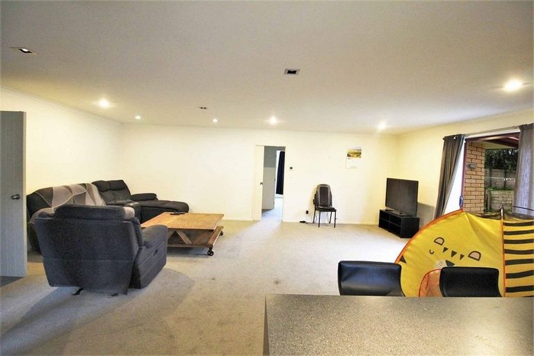 Photo of property in 1 Farleigh Close, Huntington, Hamilton, 3210