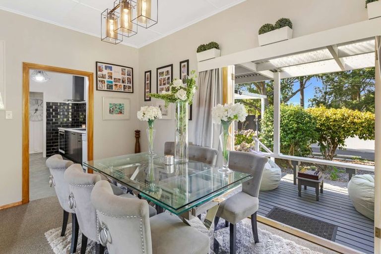 Photo of property in 17 Tulloch Street, Saint Johns Hill, Whanganui, 4500