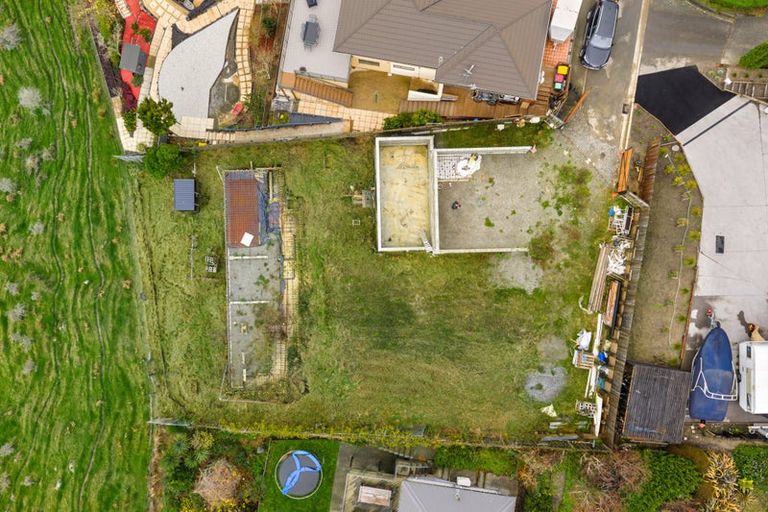 Photo of property in 48 Highcrest Heights, Westmorland, Christchurch, 8025