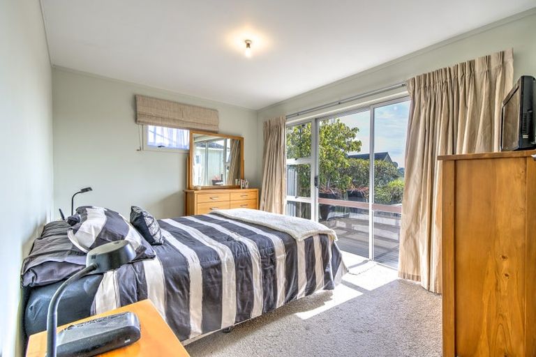 Photo of property in 12 Salmond Place, Dinsdale, Hamilton, 3204