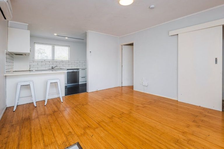 Photo of property in 2/8 James Road, Manurewa, Auckland, 2102