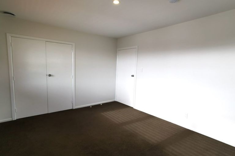 Photo of property in 31 Beaubank Road, Kelston, Auckland, 0602