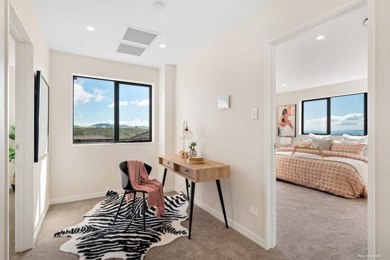 Photo of property in 13 Pacific Heights Road, Orewa, 0931