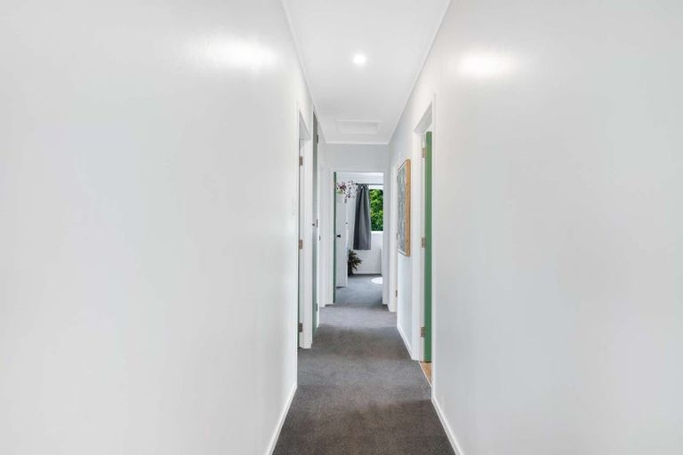 Photo of property in 14 View Street, Maungaturoto, 0520