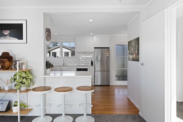 Photo of property in 39 Japonica Drive, Beach Haven, Auckland, 0626