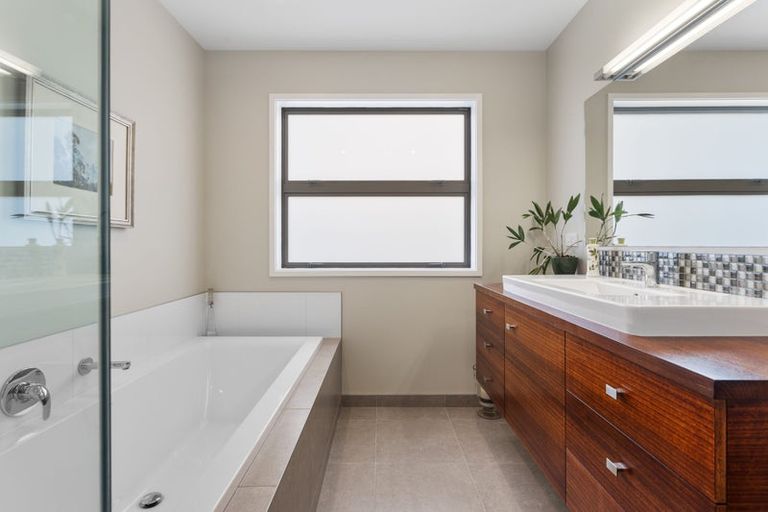 Photo of property in 140 Port Hills Road, Heathcote Valley, Christchurch, 8022