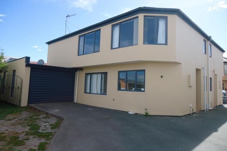 Photo of property in 1/90 Picton Avenue, Riccarton, Christchurch, 8011