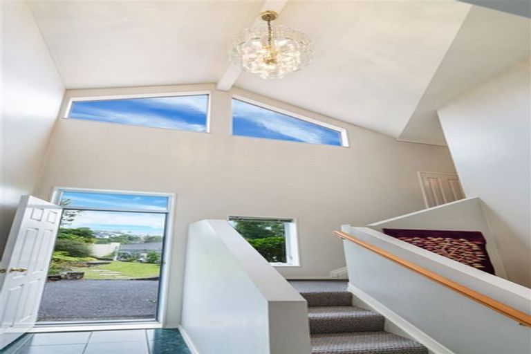 Photo of property in 31 Jubaea Place, Henderson, Auckland, 0610