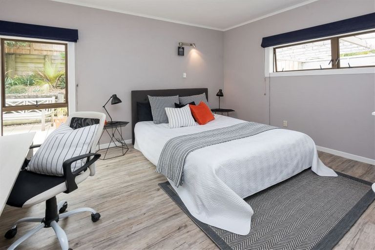 Photo of property in 22 Morrow Avenue, Bucklands Beach, Auckland, 2012