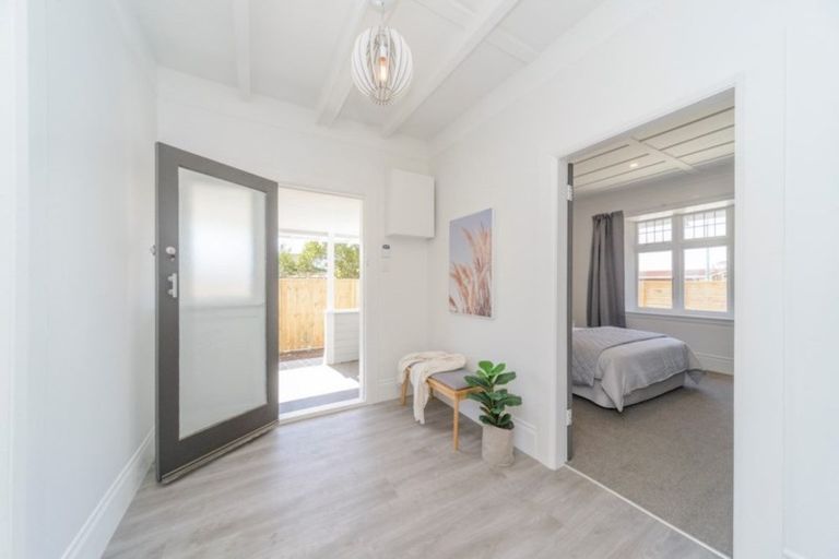 Photo of property in 19 Chelwood Street, Takaro, Palmerston North, 4412