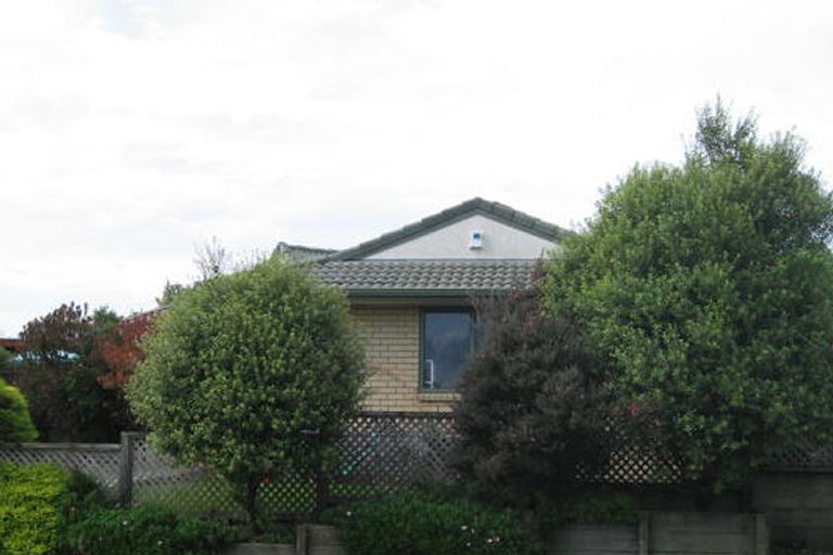 Photo of property in 13 Cognac Place, Henderson, Auckland, 0612