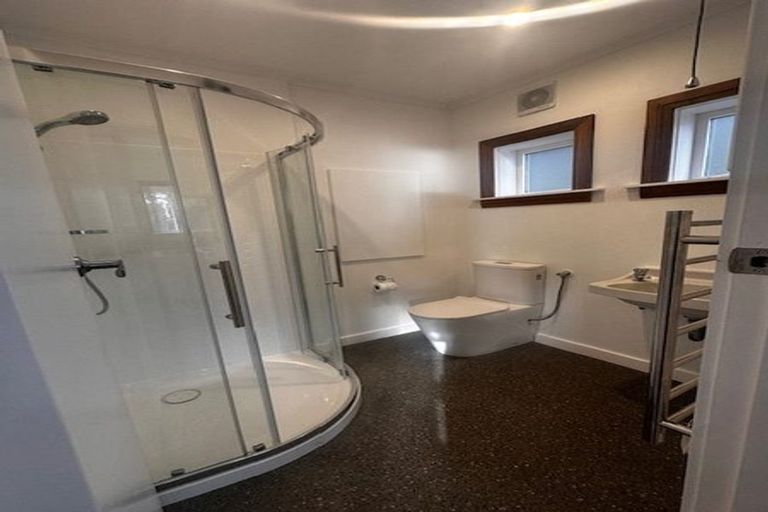 Photo of property in 5 Lindum Terrace, Roseneath, Wellington, 6011