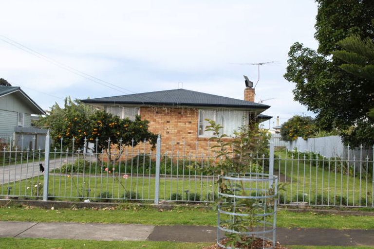 Photo of property in 11 Hardie Street, Mangere East, Auckland, 2024