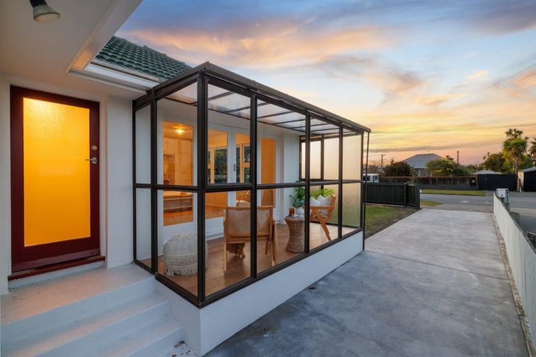 Photo of property in 25 Cradock Street, South New Brighton, Christchurch, 8062