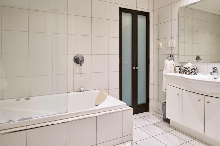 Photo of property in 7 Wilkinson Street, Oriental Bay, Wellington, 6011