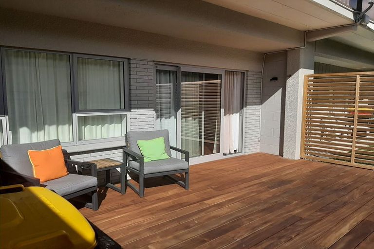 Photo of property in 40 Maunganui Road, Mount Maunganui, 3116