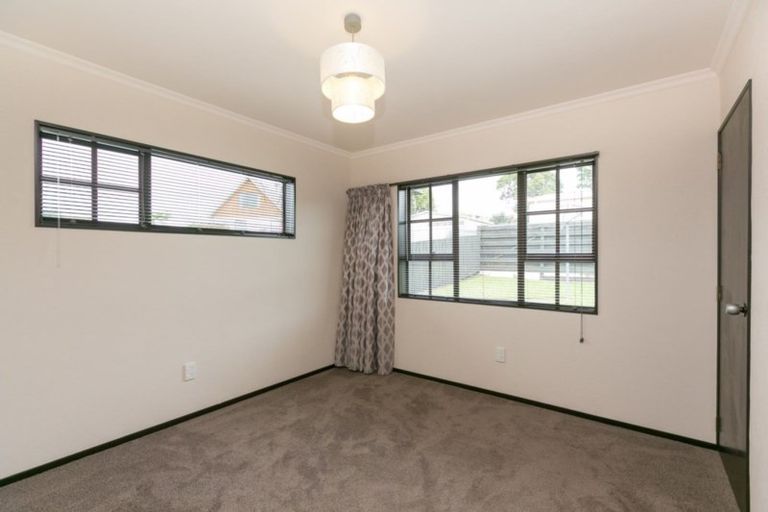 Photo of property in 6 Virginia Place, Whalers Gate, New Plymouth, 4310