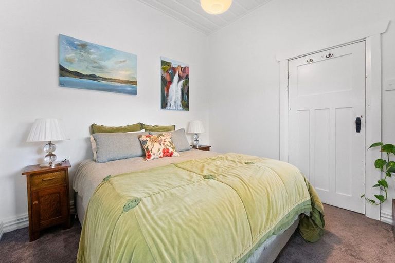 Photo of property in 94 Hine Street, New Plymouth, 4310