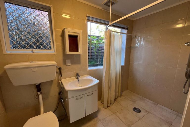 Photo of property in 1 Guernsey Place, Fitzherbert, Palmerston North, 4410