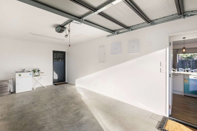 Photo of property in 2/14 Cotswold Avenue, Bishopdale, Christchurch, 8053