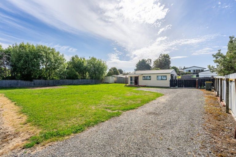 Photo of property in 6 Mavis Avenue, Waikawa Beach, Manakau, 5573