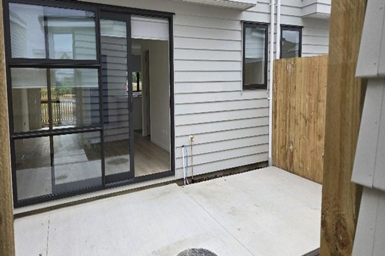 Photo of property in 37 Kapia Drive, Takanini, 2112