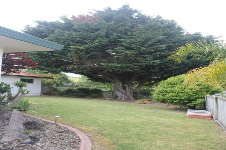 Photo of property in 4 Molyneux Place, Welcome Bay, Tauranga, 3112