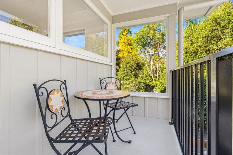 Photo of property in 46b Grand Vue Road, Kawaha Point, Rotorua, 3010