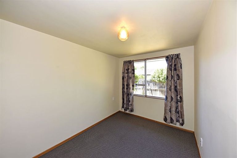 Photo of property in 2/38 Picton Avenue, Riccarton, Christchurch, 8011