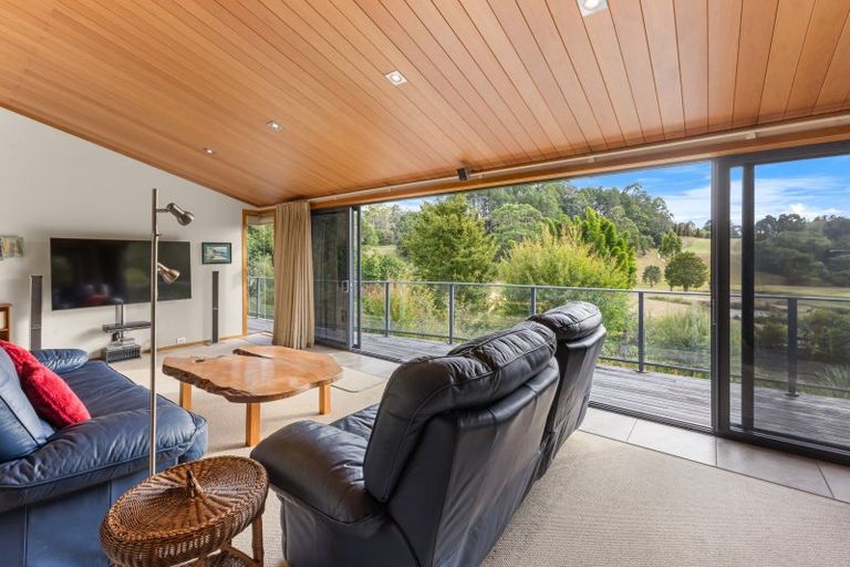 Photo of property in 22 Access Heights, Kerikeri, 0230