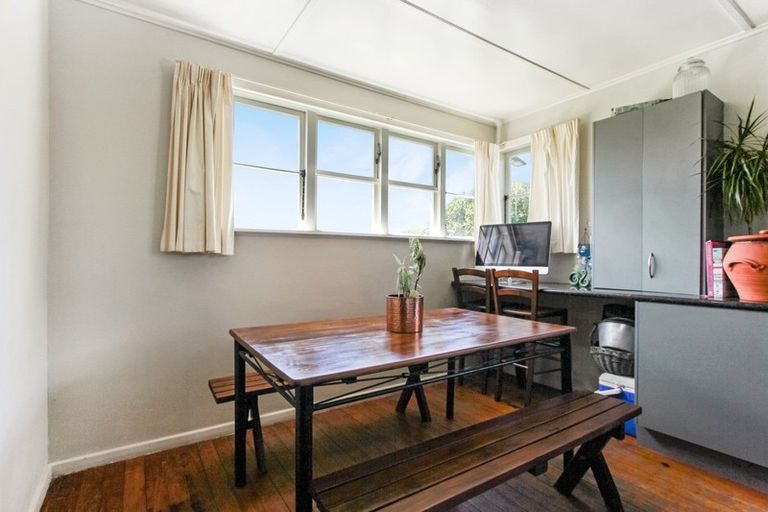 Photo of property in 14 Clinkard Avenue, Glenholme, Rotorua, 3010
