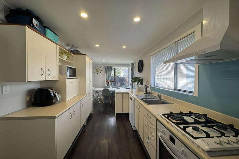 Photo of property in 312 Stokes Valley Road, Stokes Valley, Lower Hutt, 5019