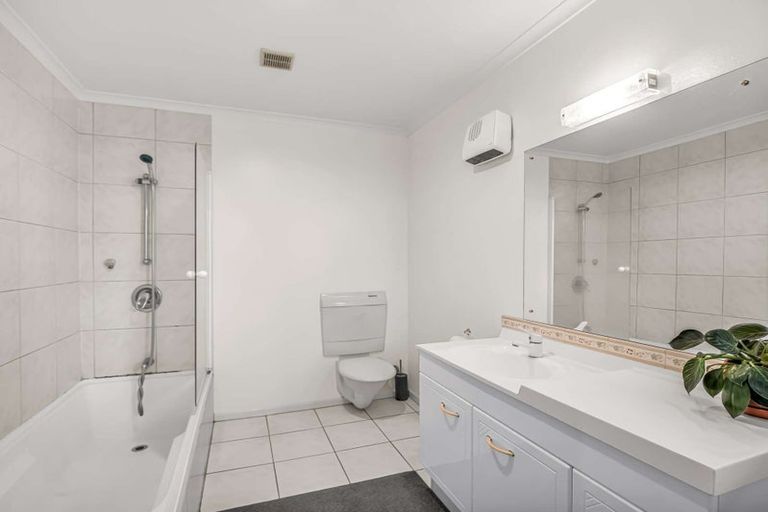 Photo of property in 79 East Belt, Lincoln, 7608