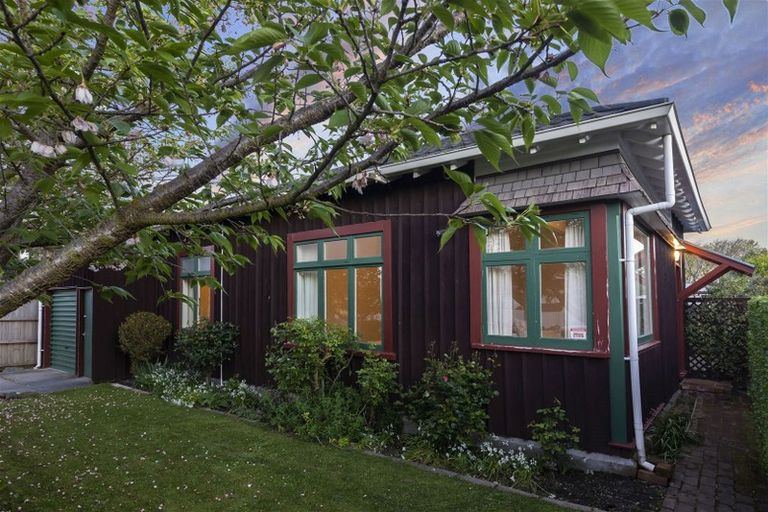 Photo of property in 40 Kinloch Street, St Albans, Christchurch, 8014