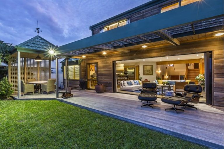 Photo of property in 419 Hibiscus Coast Highway, Orewa, 0931