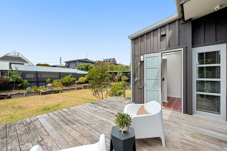 Photo of property in 88 Marine Parade, Paraparaumu Beach, Paraparaumu, 5032