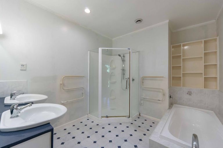 Photo of property in 52 Enderley Avenue, Enderley, Hamilton, 3214