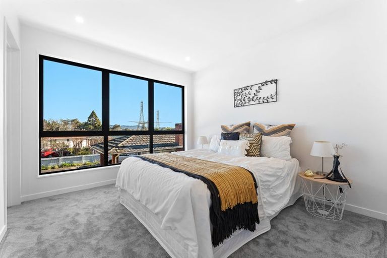 Photo of property in 8c Rowan Terrace, Te Atatu South, Auckland, 0610
