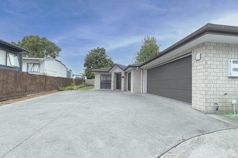 Photo of property in 36 Great South Road, Manurewa, Auckland, 2102