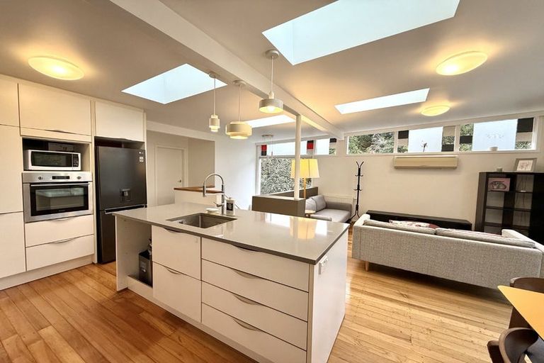 Photo of property in 29 Norwich Street, Wadestown, Wellington, 6012