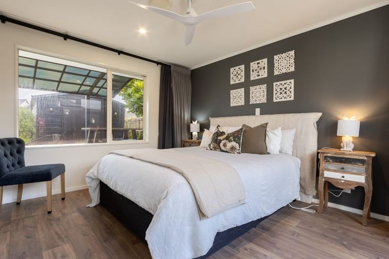 Photo of property in 196 Tutere Street, Waikanae Beach, Waikanae, 5036