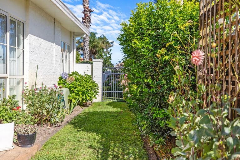 Photo of property in 25 Palm Beach Boulevard, Papamoa Beach, Papamoa, 3118