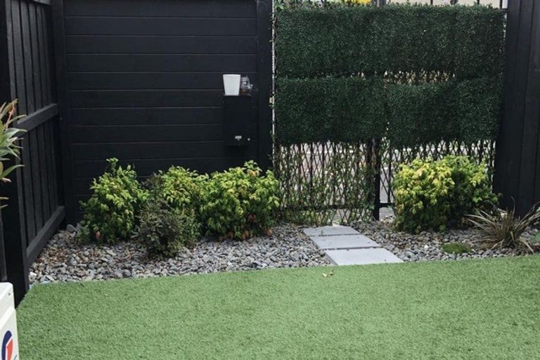 Photo of property in 7/10 New Brighton Road, Shirley, Christchurch, 8061