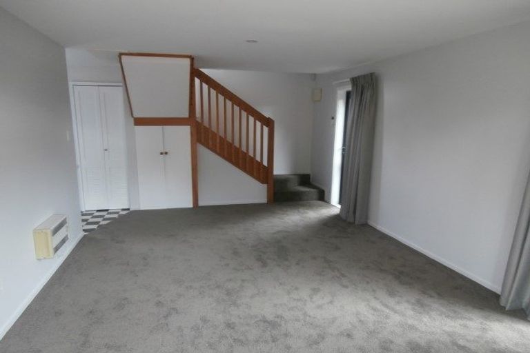 Photo of property in 2/238 Edgeware Road, Edgeware, Christchurch, 8013