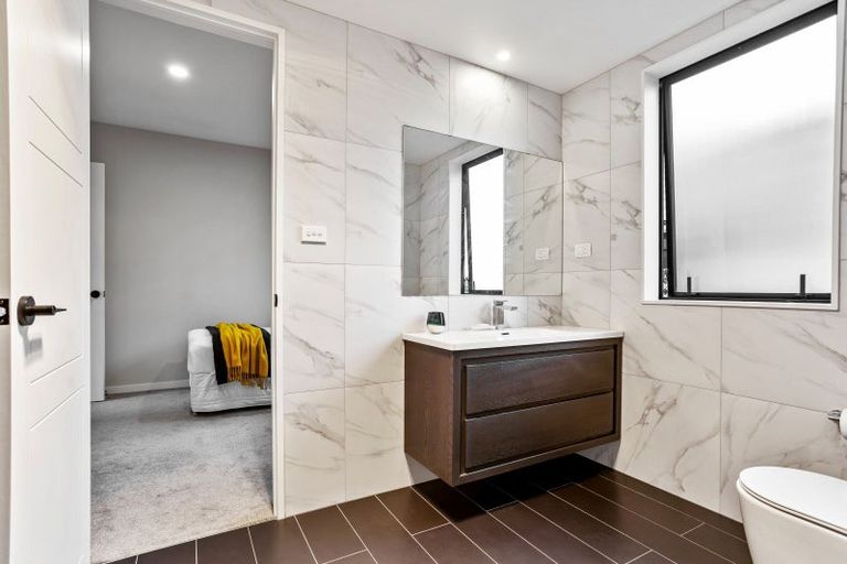 Photo of property in 28 Tai Crescent, Hobsonville, Auckland, 0616