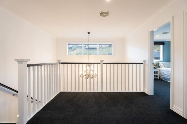 Photo of property in 100 Melksham Drive, Churton Park, Wellington, 6037