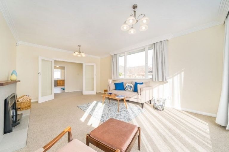 Photo of property in 21 Rawhiti Street, Stokes Valley, Lower Hutt, 5019