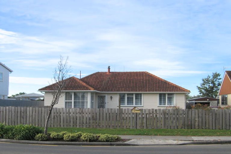 Photo of property in 902 Grove Road, Mayfair, Hastings, 4122
