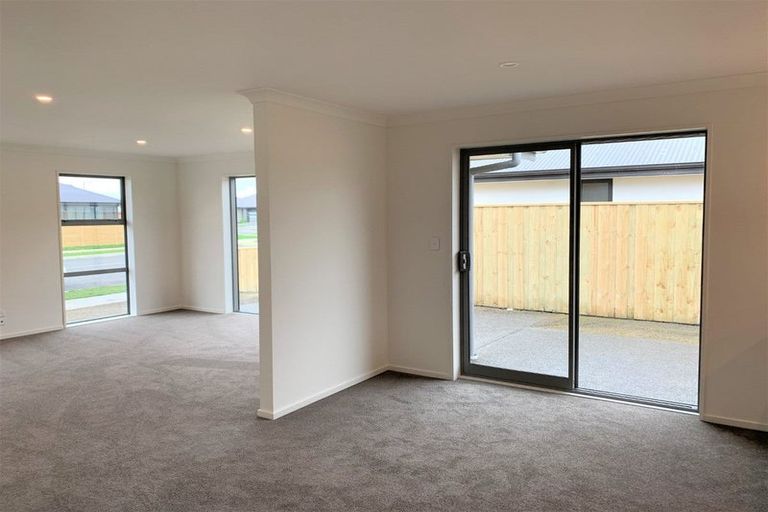 Photo of property in 71 Macphail Avenue, Rangiora, 7400